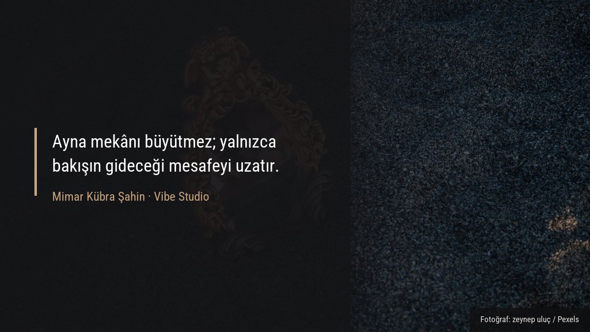 Ayna çerçevesi ve duvar birleşiminin yakın çekim detayı