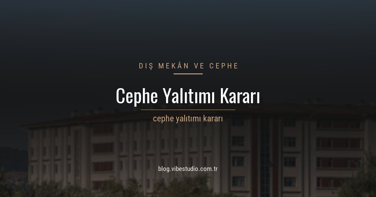 Modern bir konut binasının sıvalı dış cephesinin ve balkon hattının görünümü